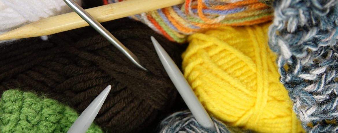 Knitting therapy: l’arte di lavorare a maglia – Un filo di spazio per sè